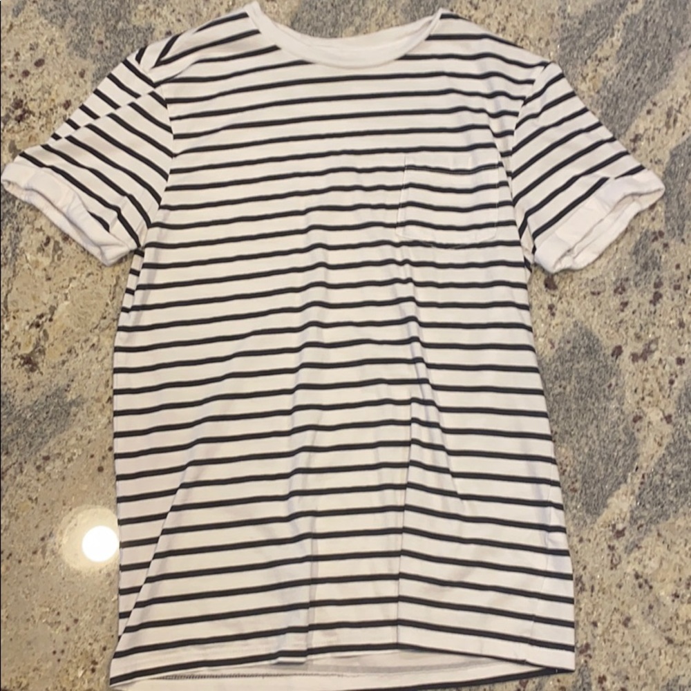 Men’s short sleeve stripped t-shirt